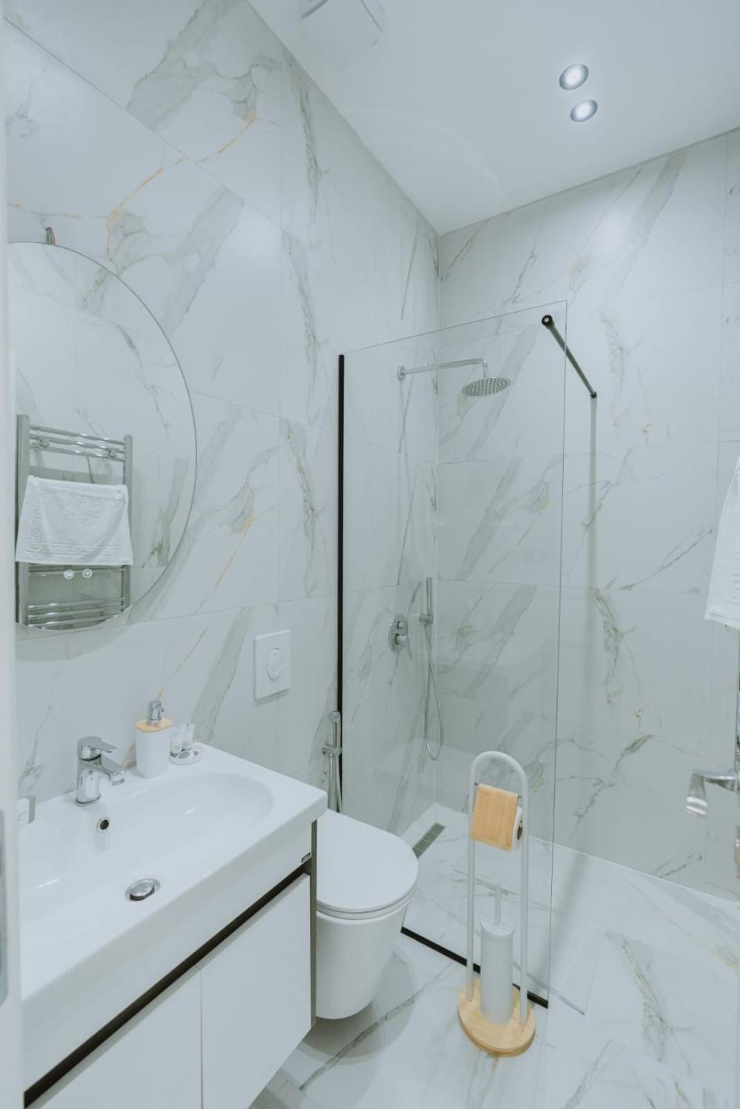 Dyrmo Hotel 培拉特 外观 照片